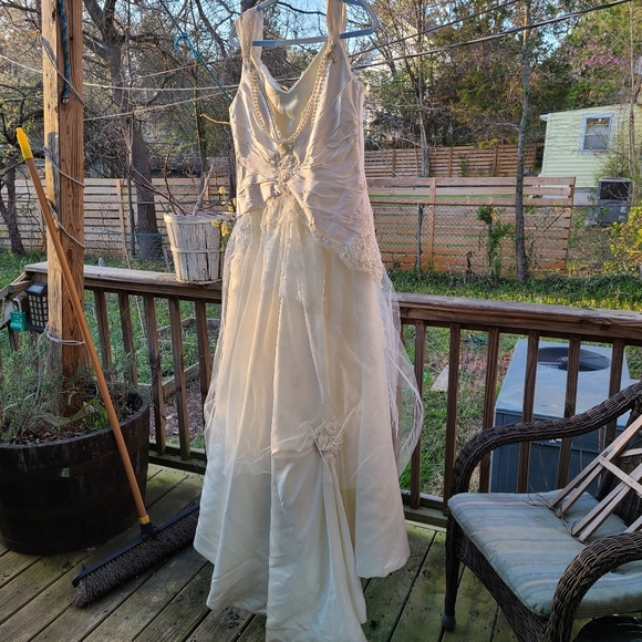 Cream Off White Country Lace Tulle Wedding Dress by Eden Bridals - Picture 2 of 13